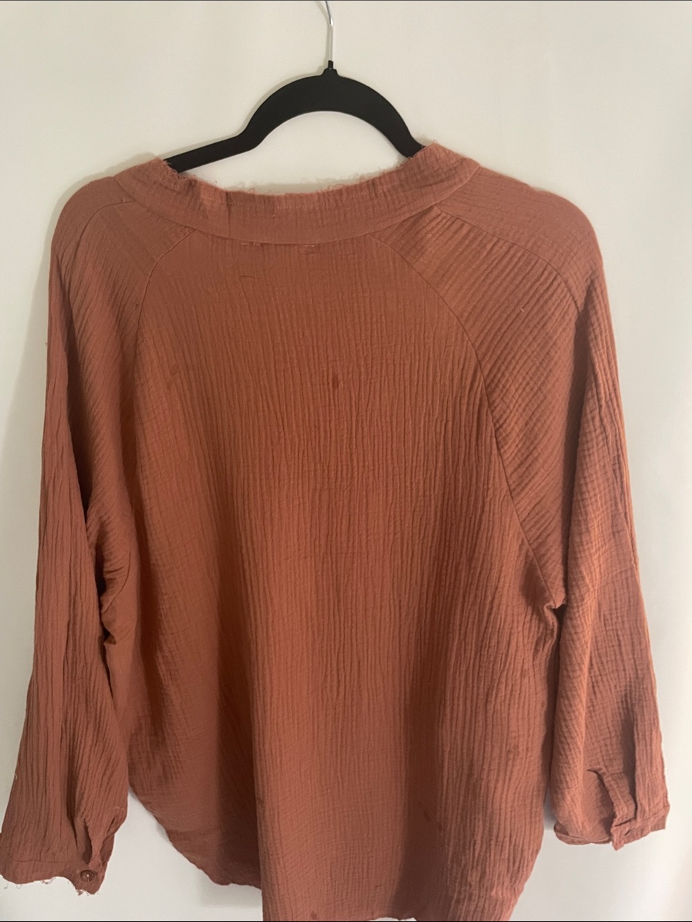 Style Rack Rust Button-Down Women's Top with Pockets - Picture 5 of 6